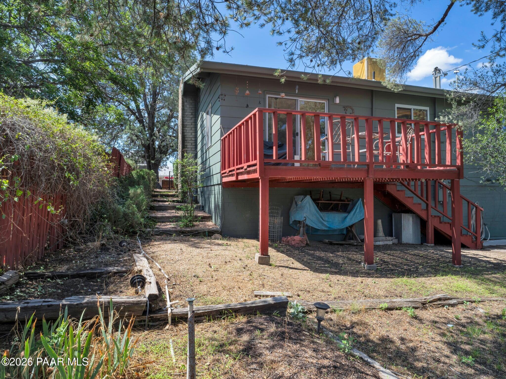 614 Mingus Avenue