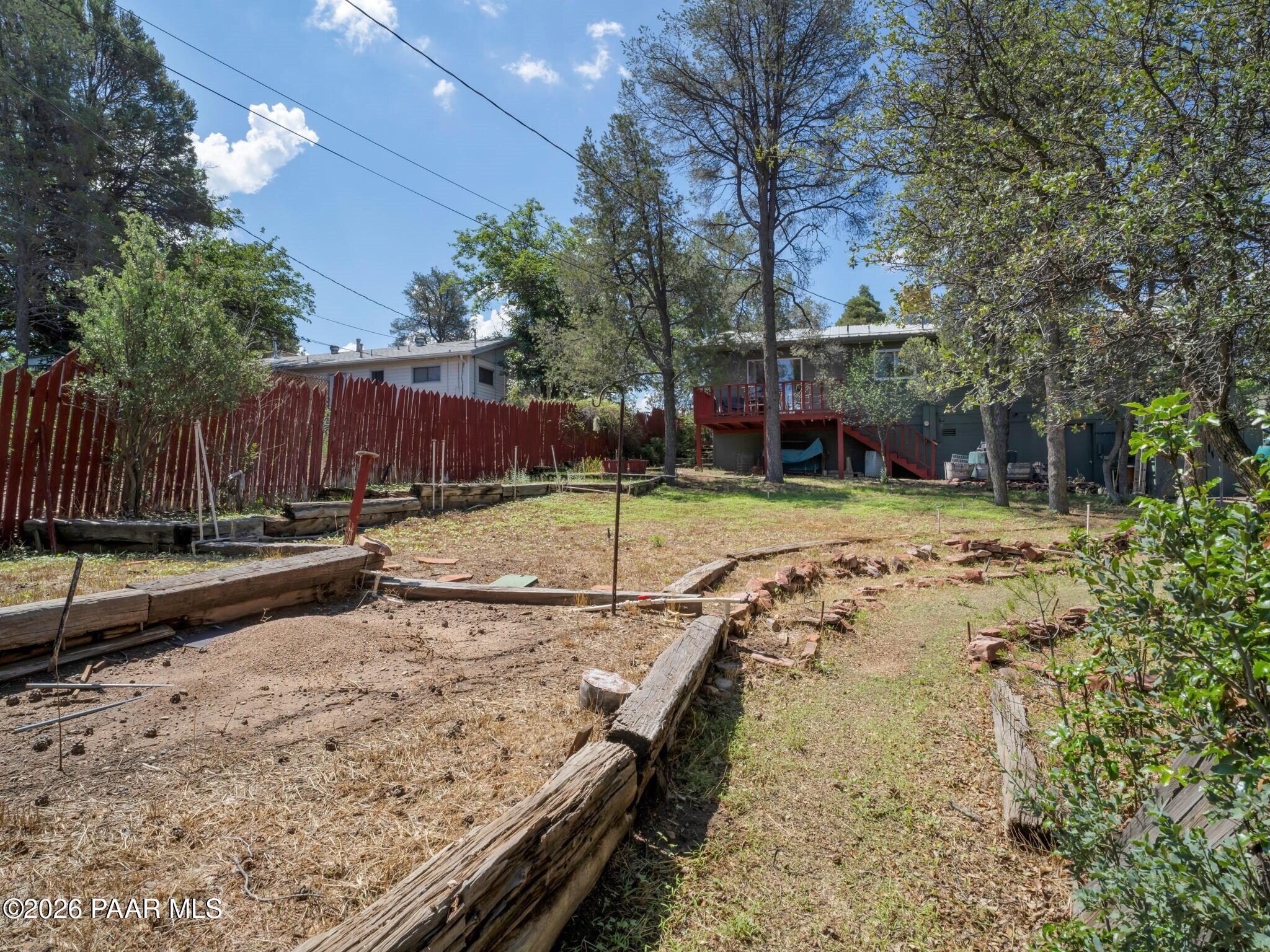 614 Mingus Avenue