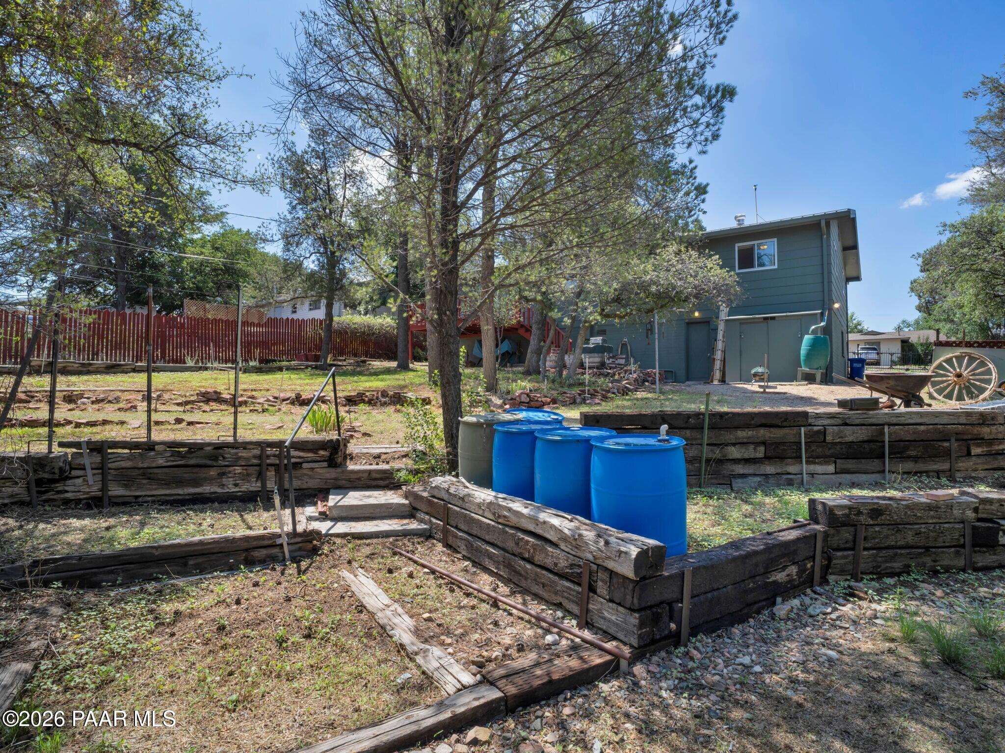 614 Mingus Avenue