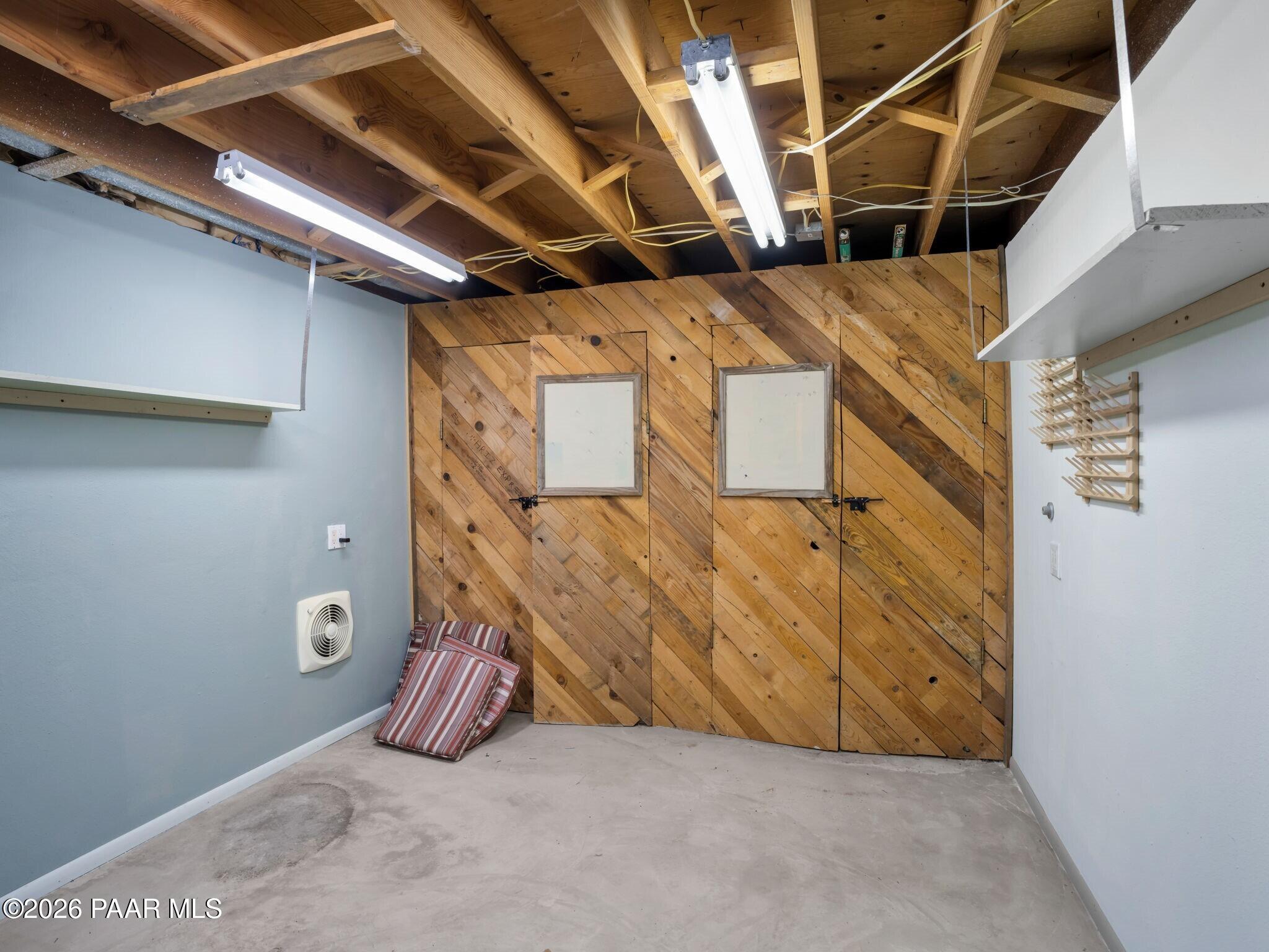 614 Mingus Avenue