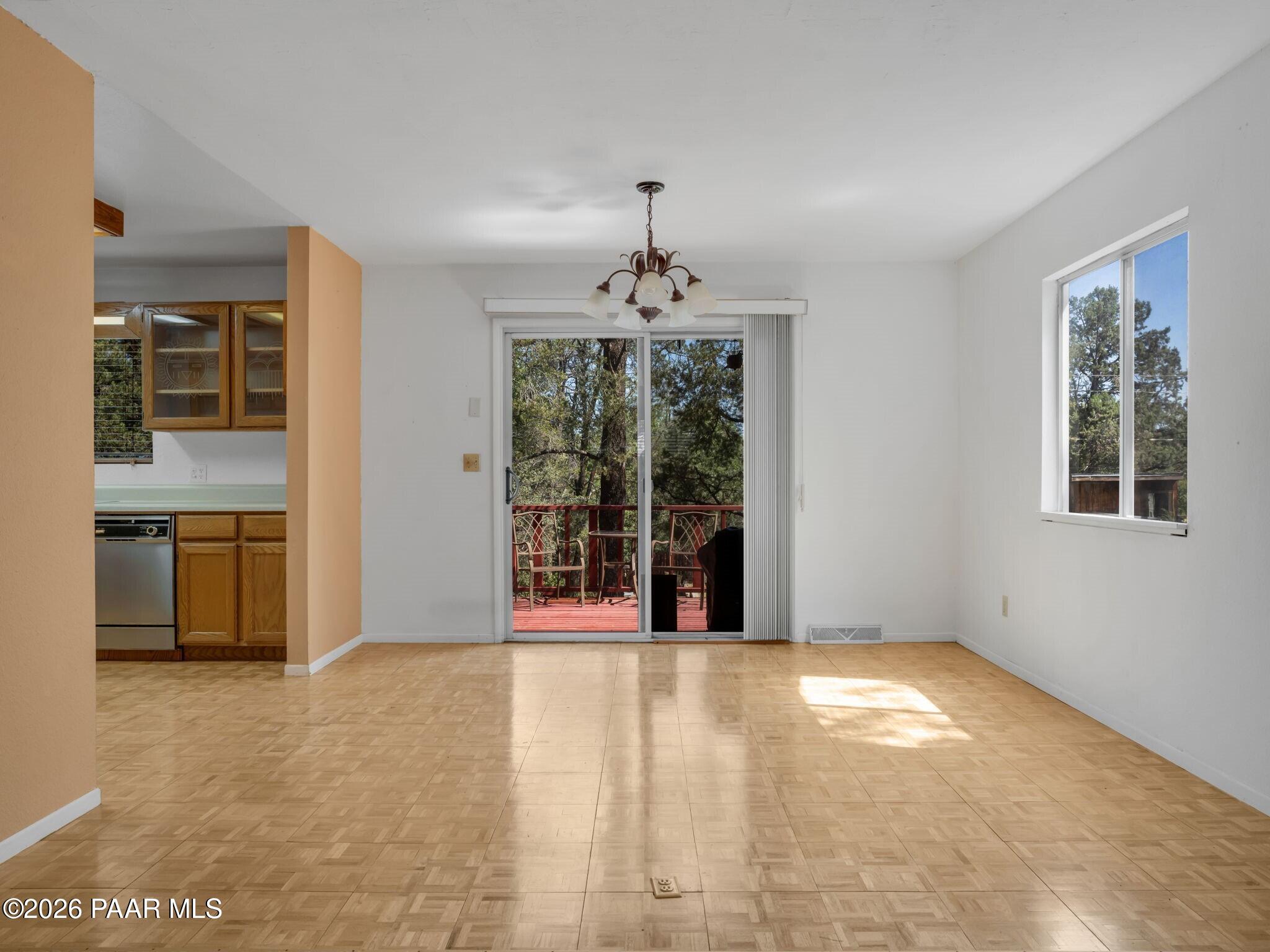614 Mingus Avenue