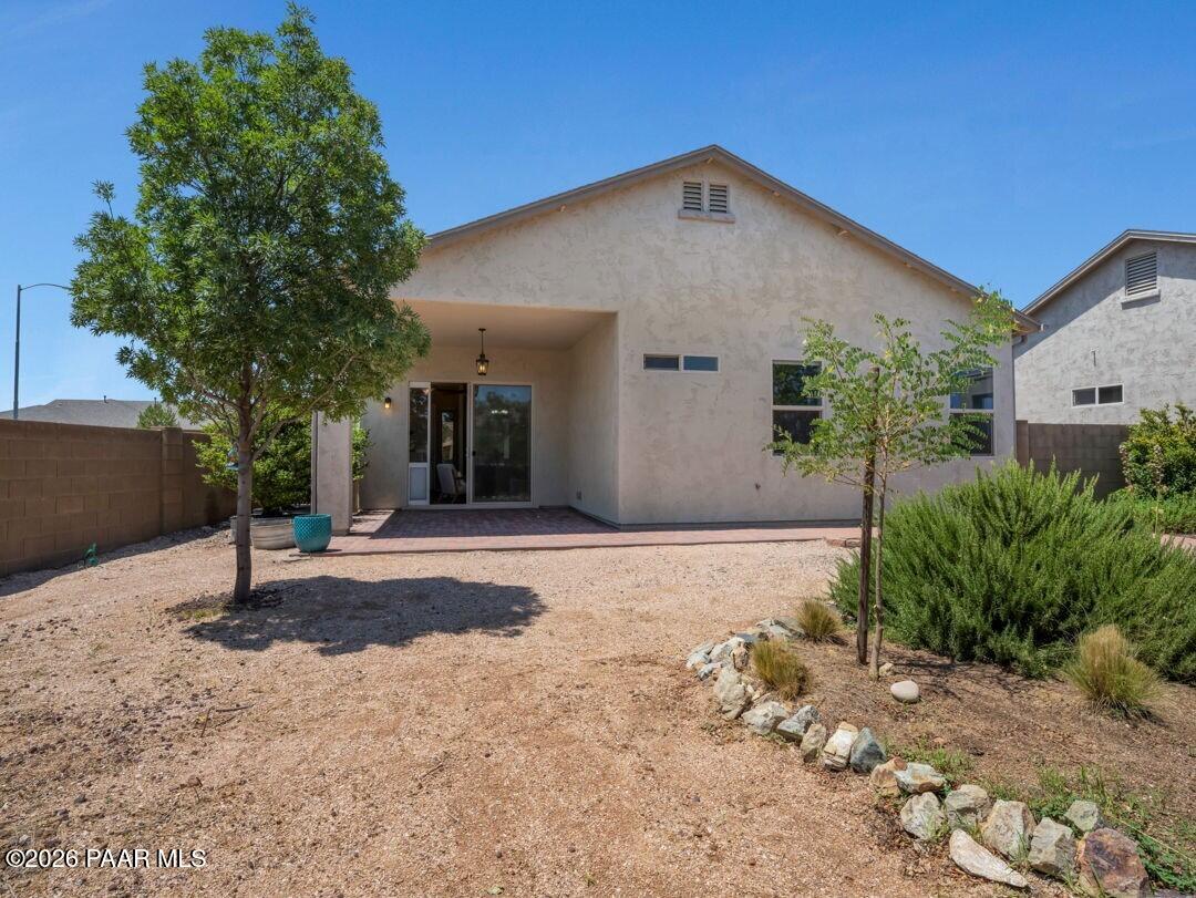 5719 N Hudson Court