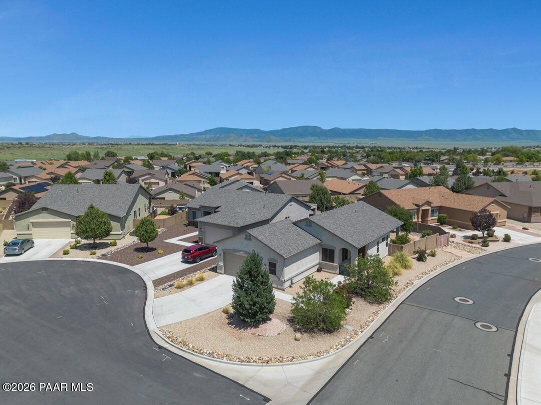 5719 N Hudson Court