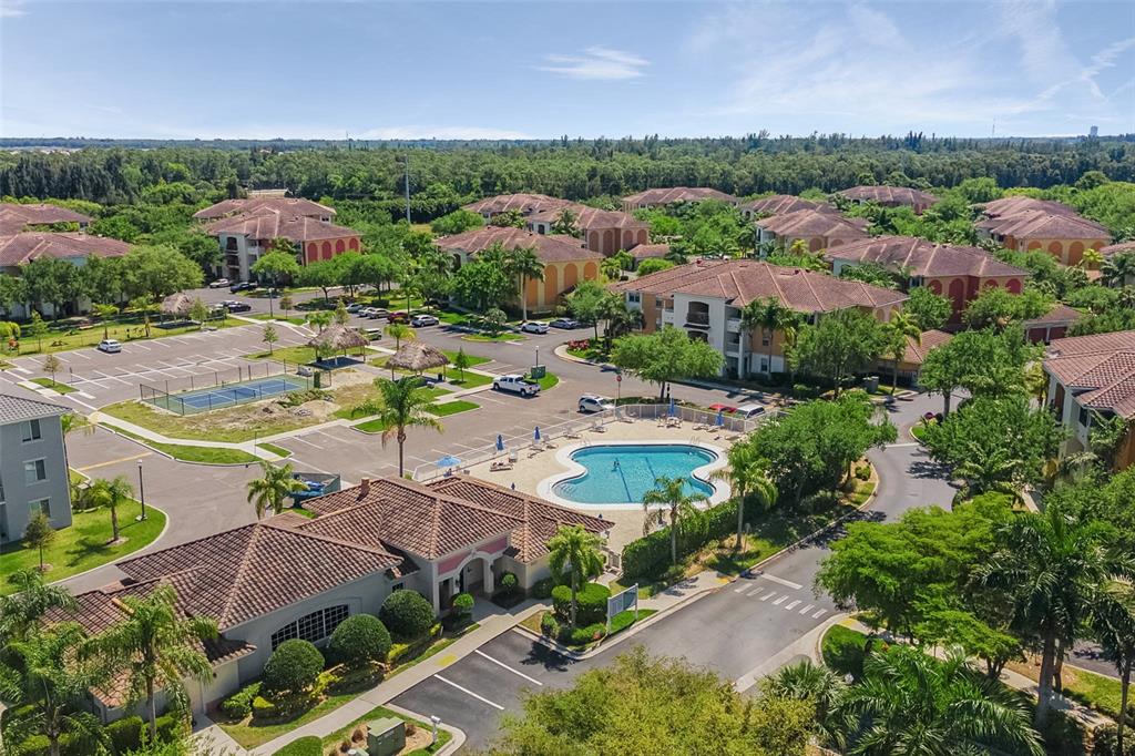 3952 POMODORO CIR #302