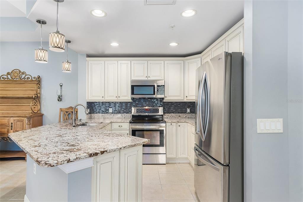 3952 POMODORO CIR #302