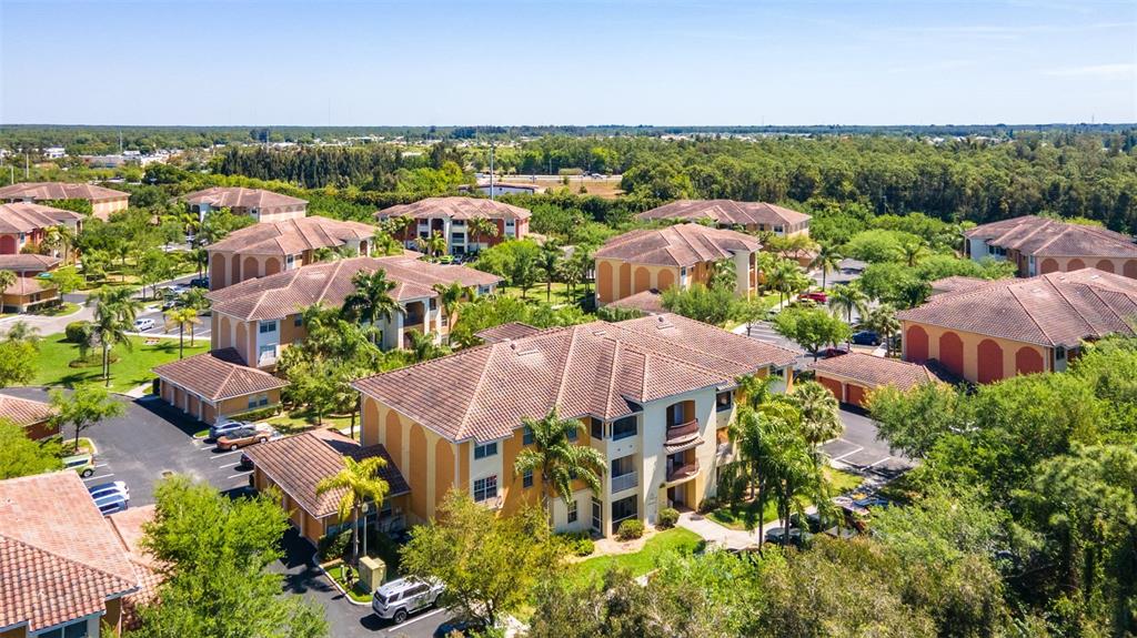 3952 POMODORO CIR #302