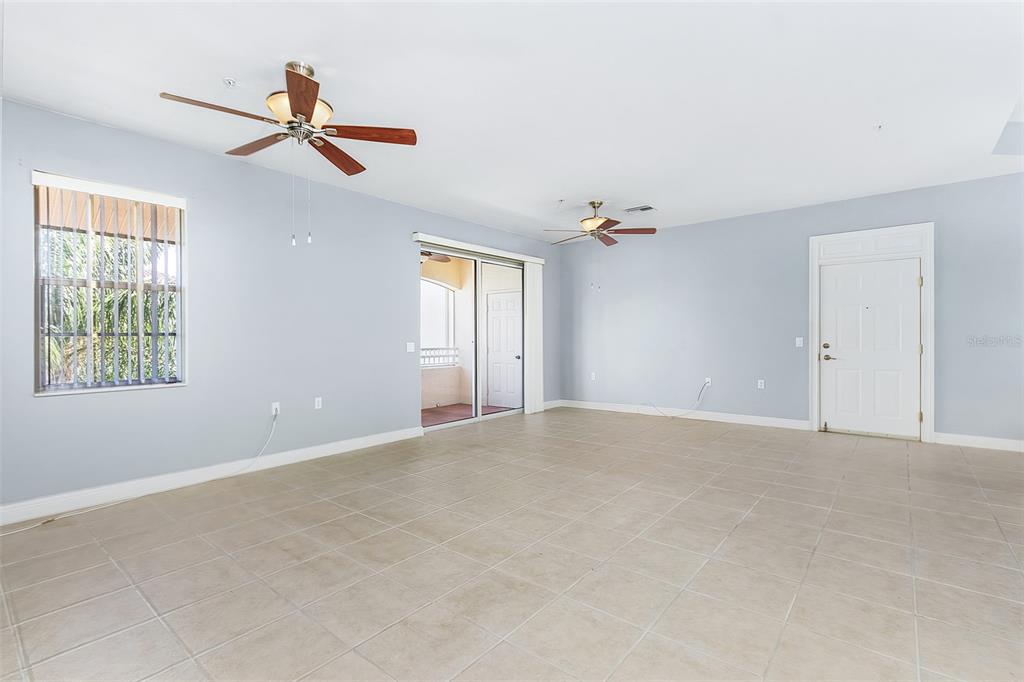 3952 POMODORO CIR #302
