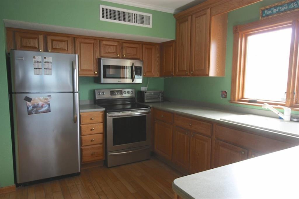 410 GULF BLVD #4