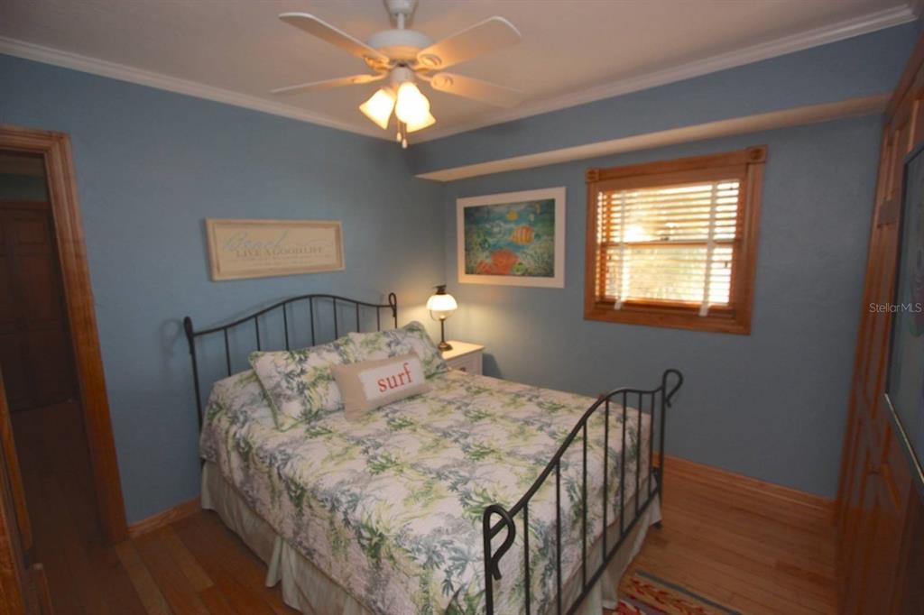 410 GULF BLVD #4