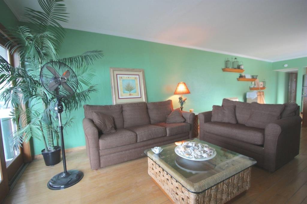 410 GULF BLVD #4