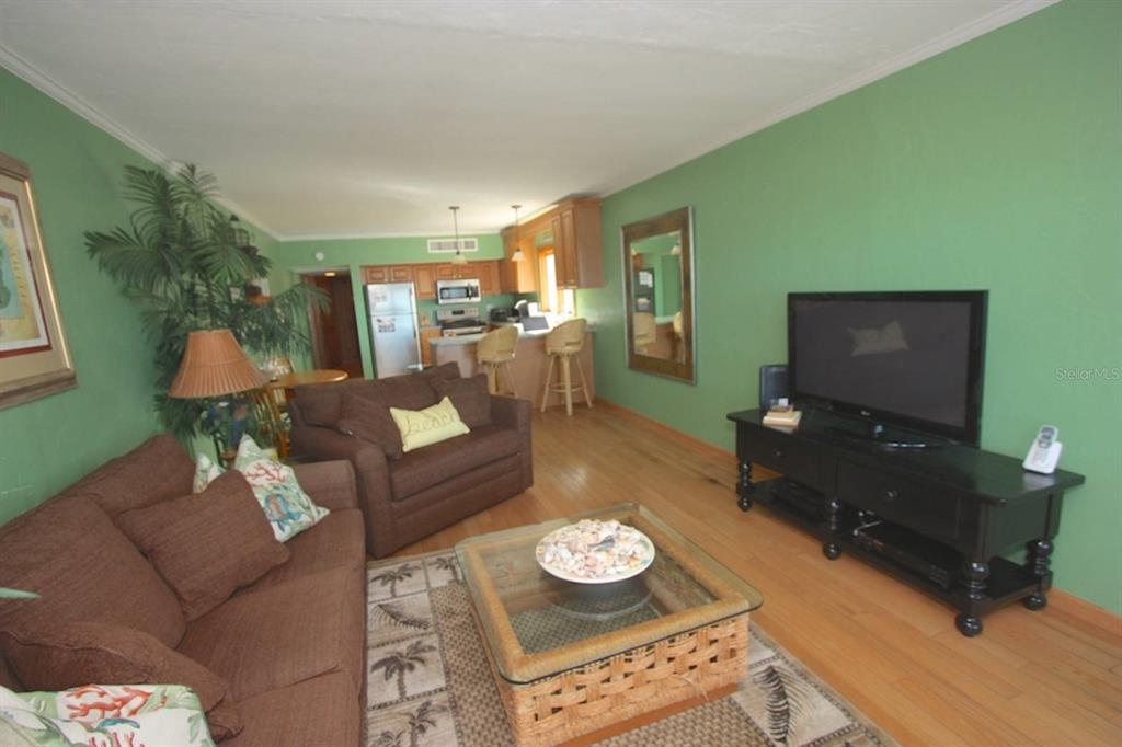 410 GULF BLVD #4