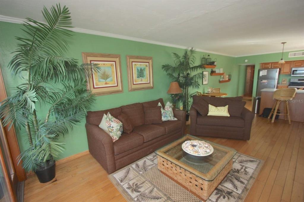 410 GULF BLVD #4