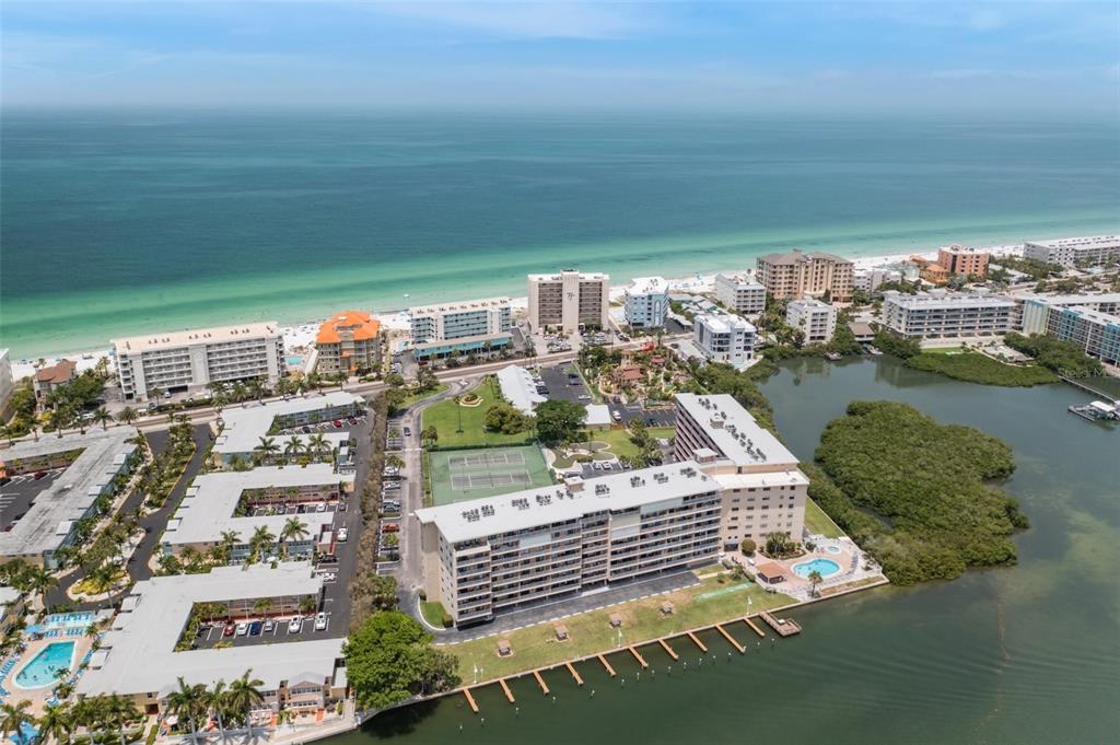 19451 GULF BLVD #607