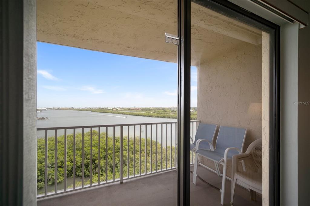 19451 GULF BLVD #607