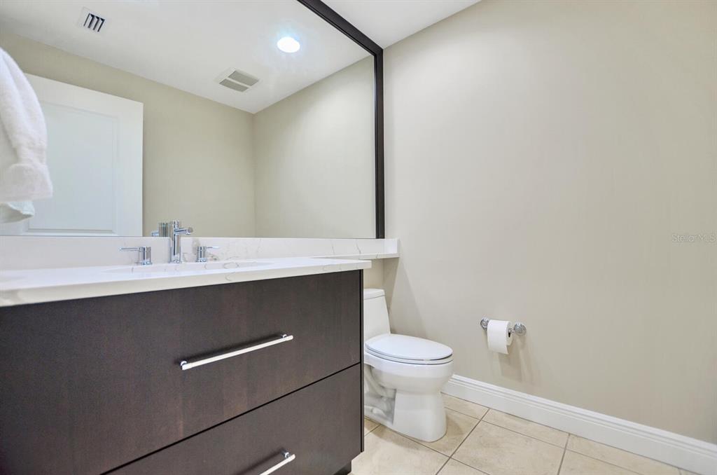 5823 BOWEN DANIEL DR #602