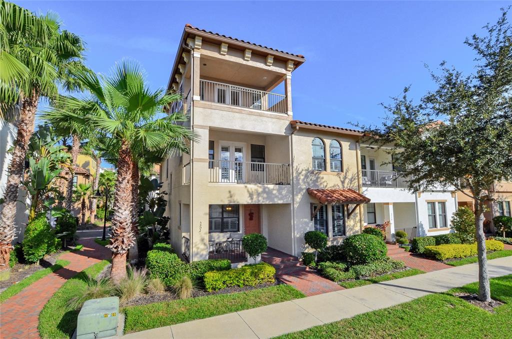 5902 YEATS MANOR DR
