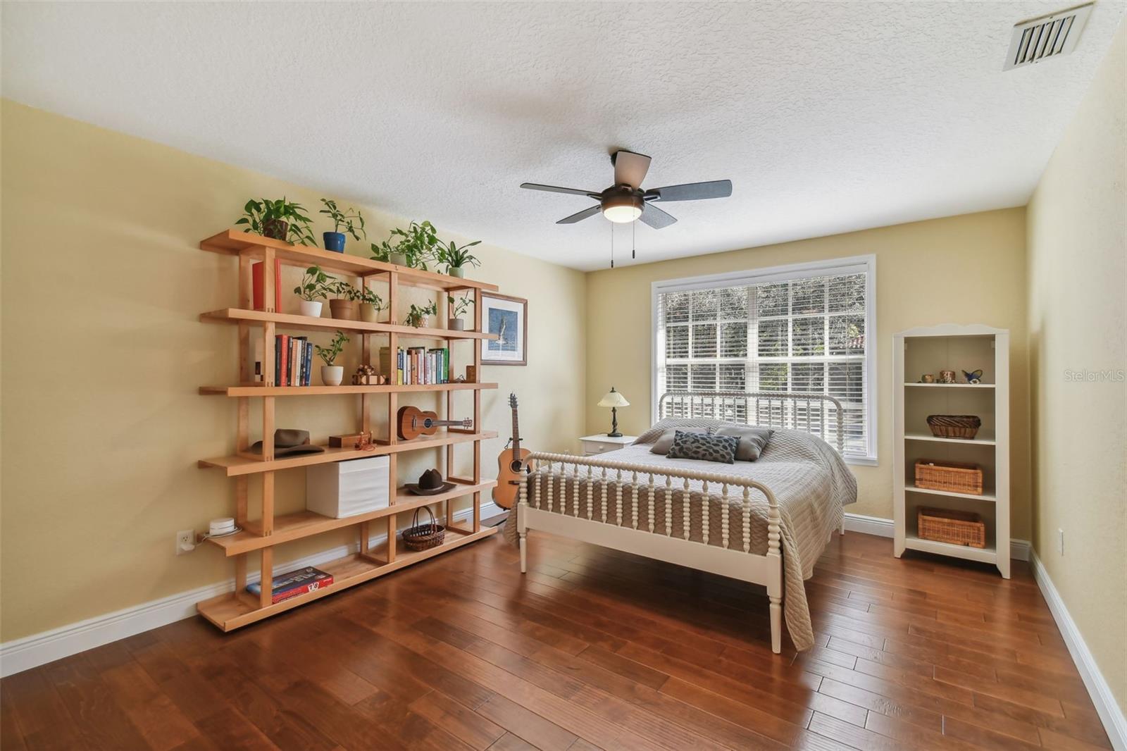 3319 W VILLA ROSA ST