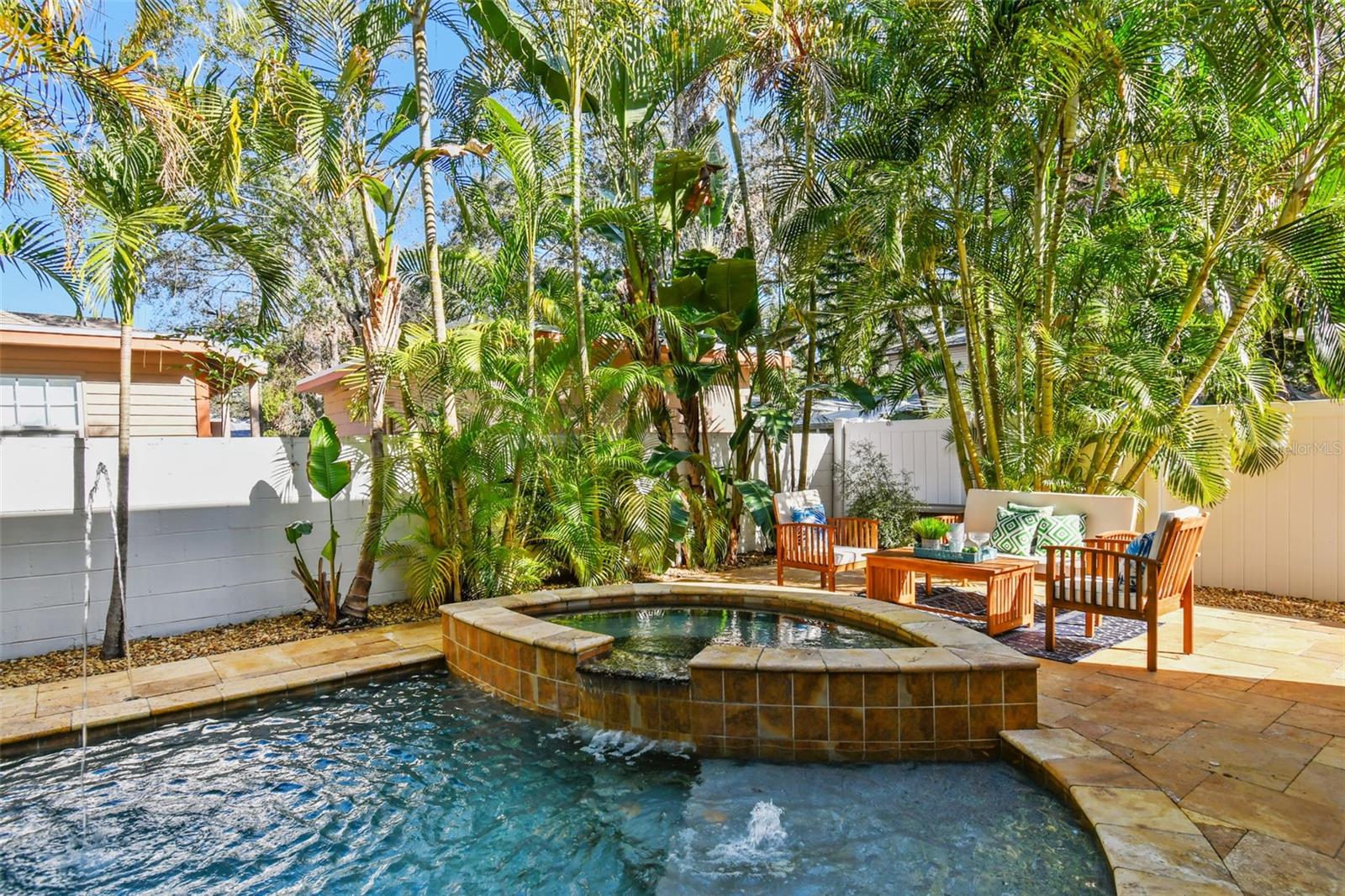3319 W VILLA ROSA ST