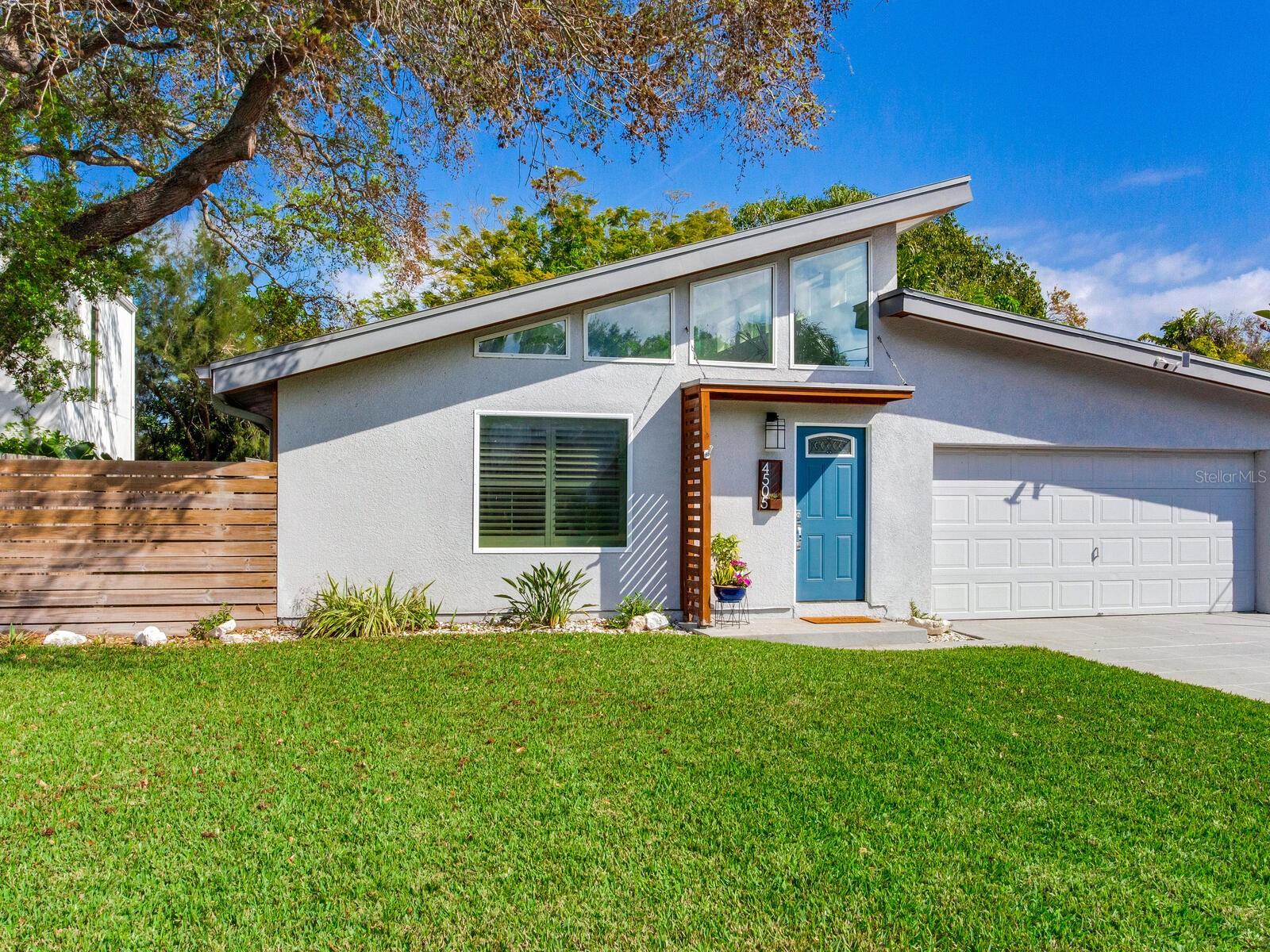 4505 W PRICE AVE
