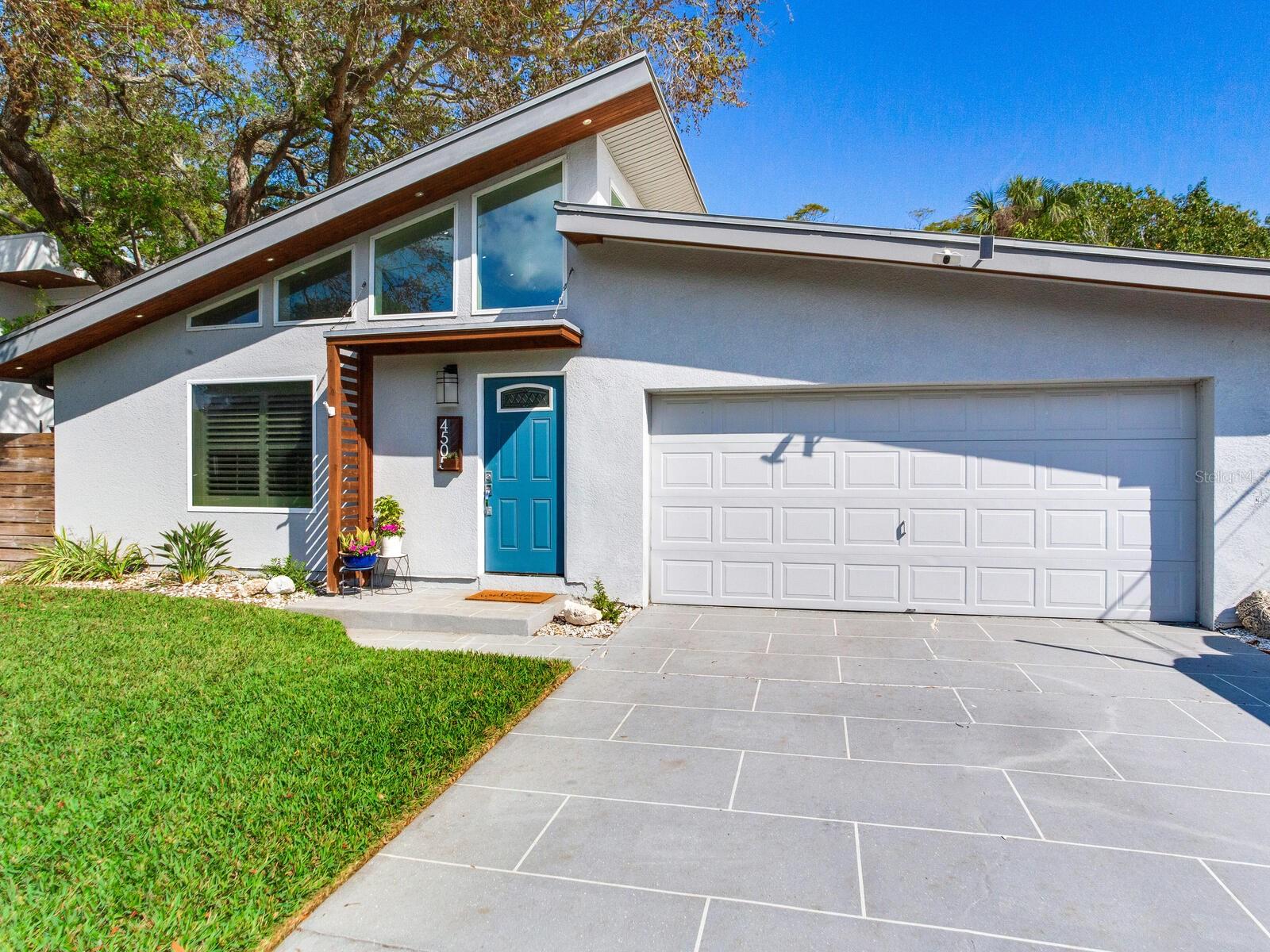 4505 W PRICE AVE
