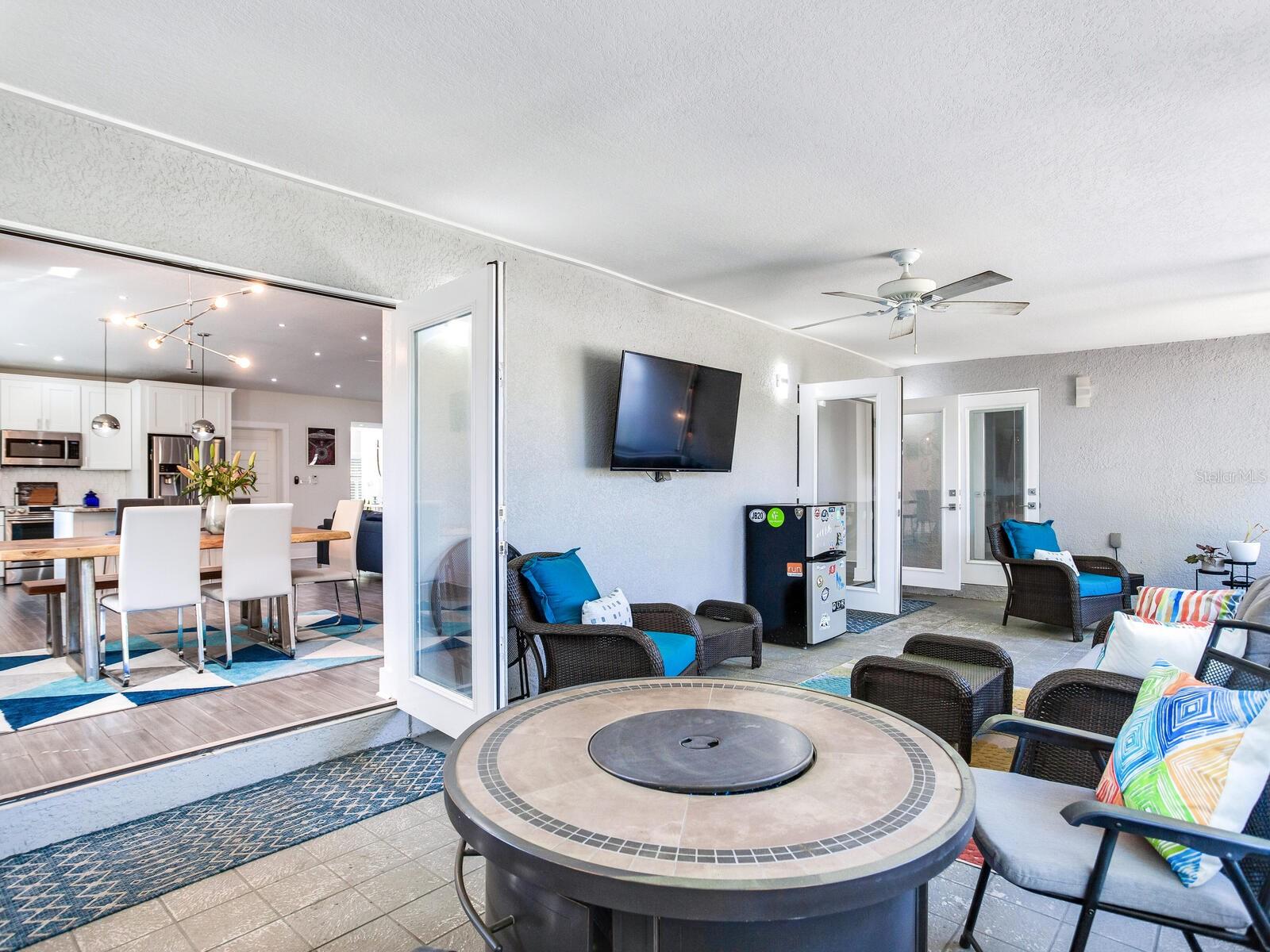 4505 W PRICE AVE