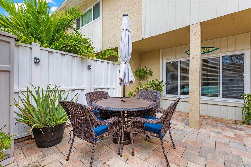 6537 CAPE HATTERAS WAY NE #6
