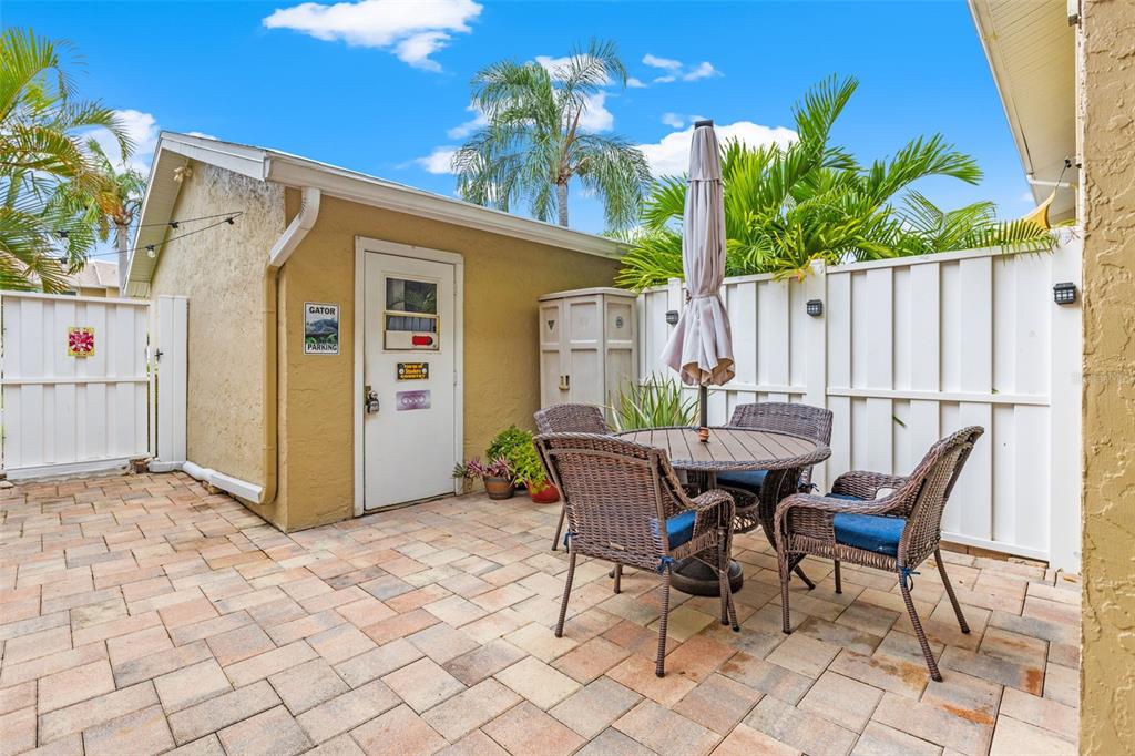 6537 CAPE HATTERAS WAY NE #6