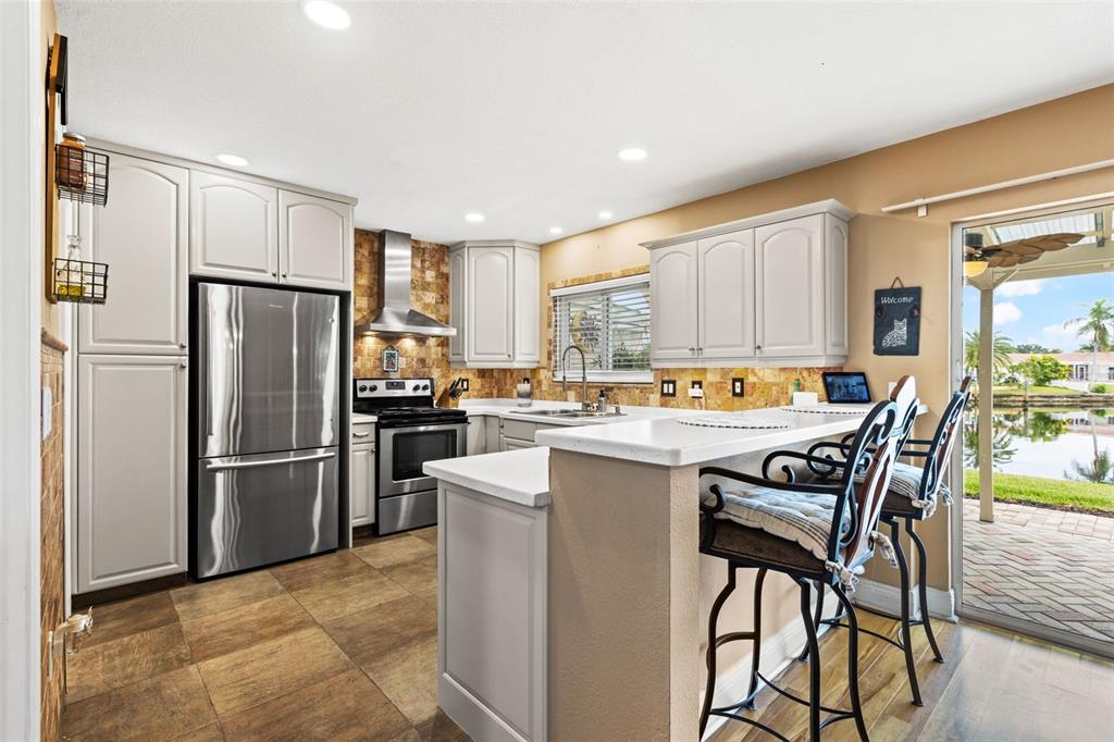 6537 CAPE HATTERAS WAY NE #6