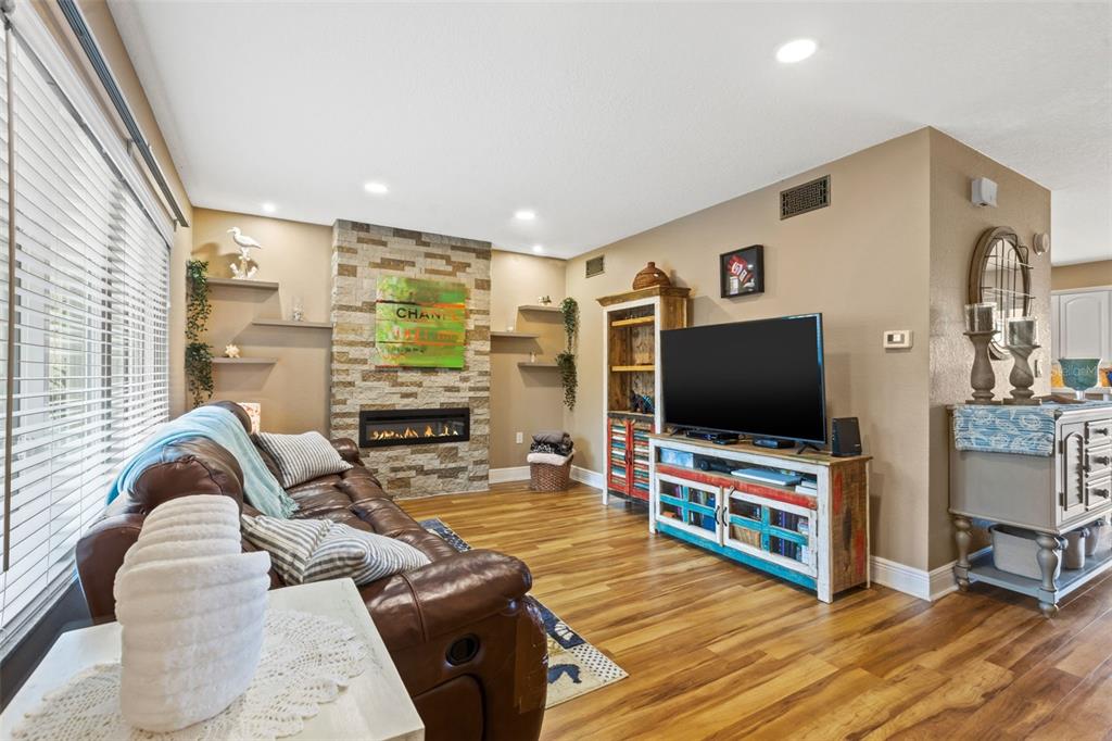 6537 CAPE HATTERAS WAY NE #6