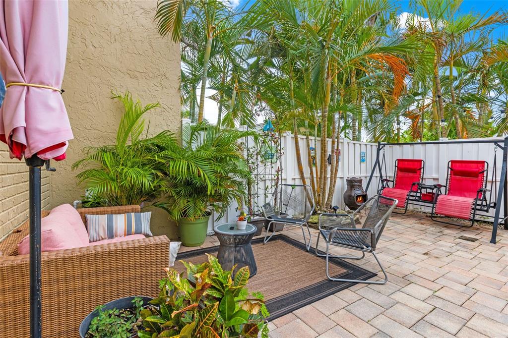6537 CAPE HATTERAS WAY NE #6