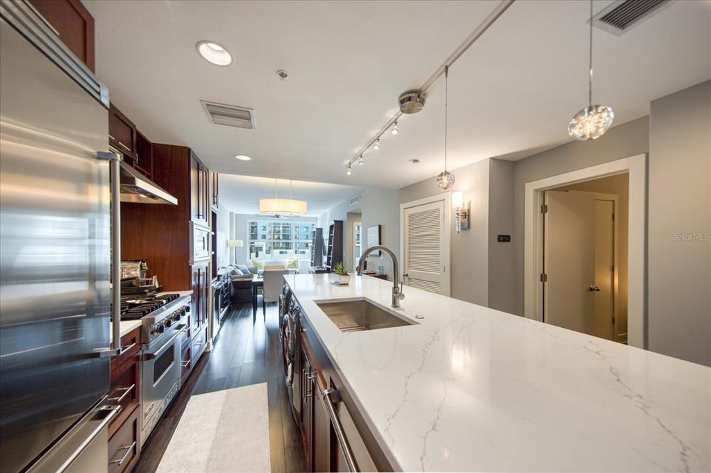 1208 E KENNEDY BLVD #314