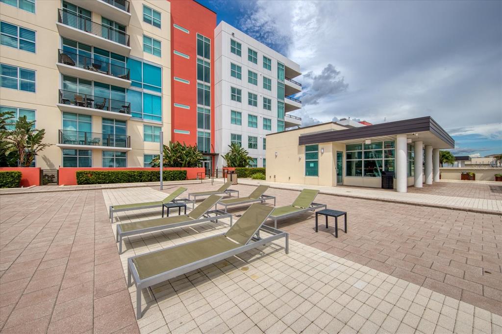 1208 E KENNEDY BLVD #314
