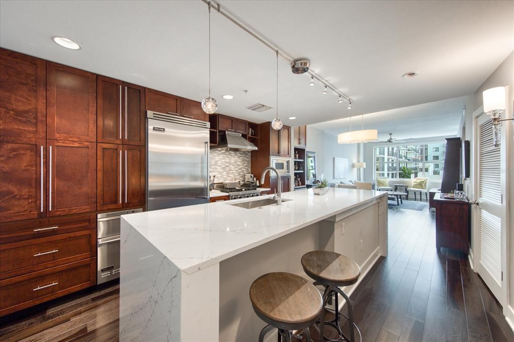 1208 E KENNEDY BLVD #314