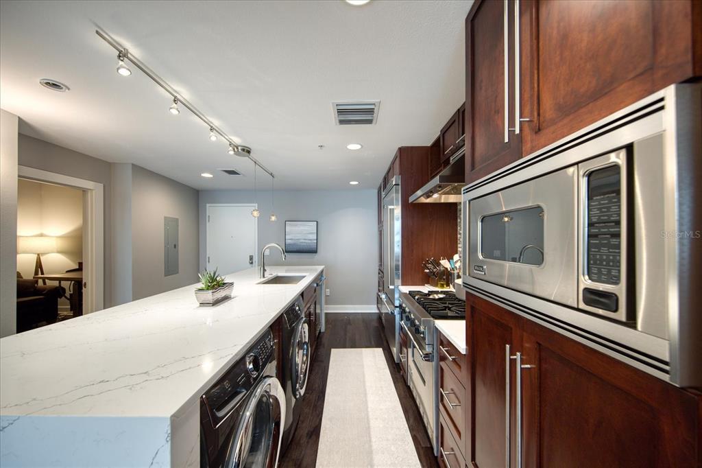 1208 E KENNEDY BLVD #314