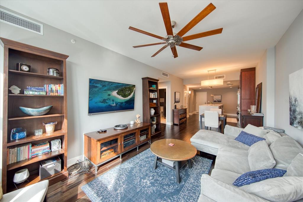 1208 E KENNEDY BLVD #314