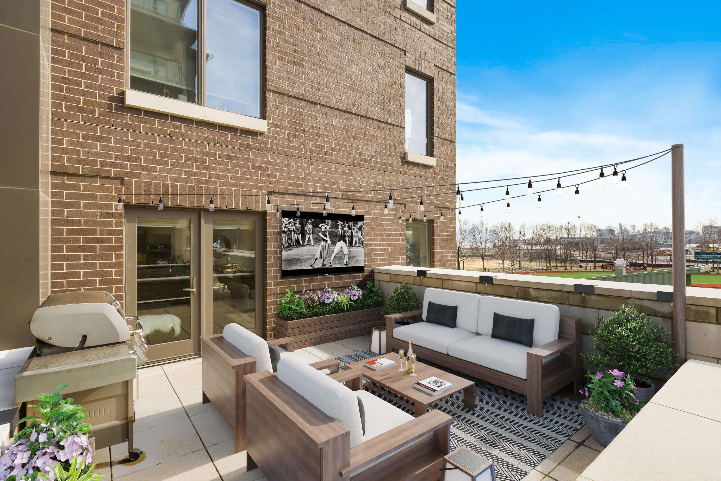 150 HENLEY PL Unit: 201
