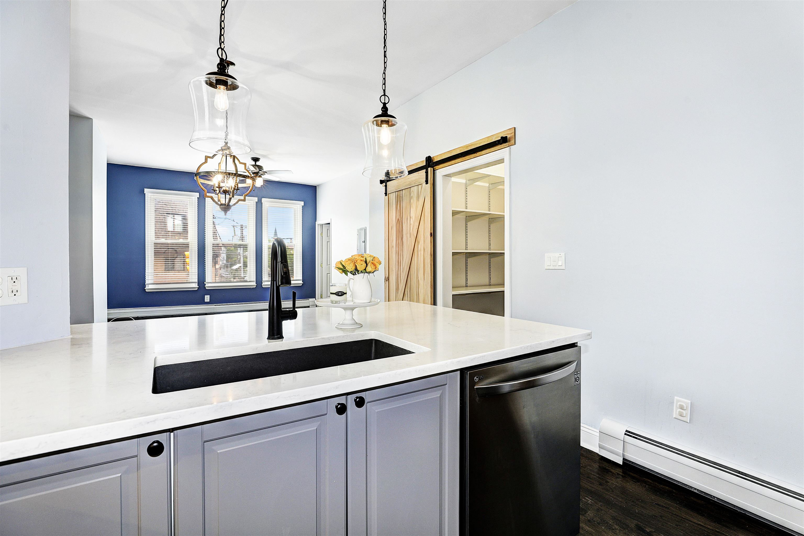 314 PALISADE AVE Unit: 2