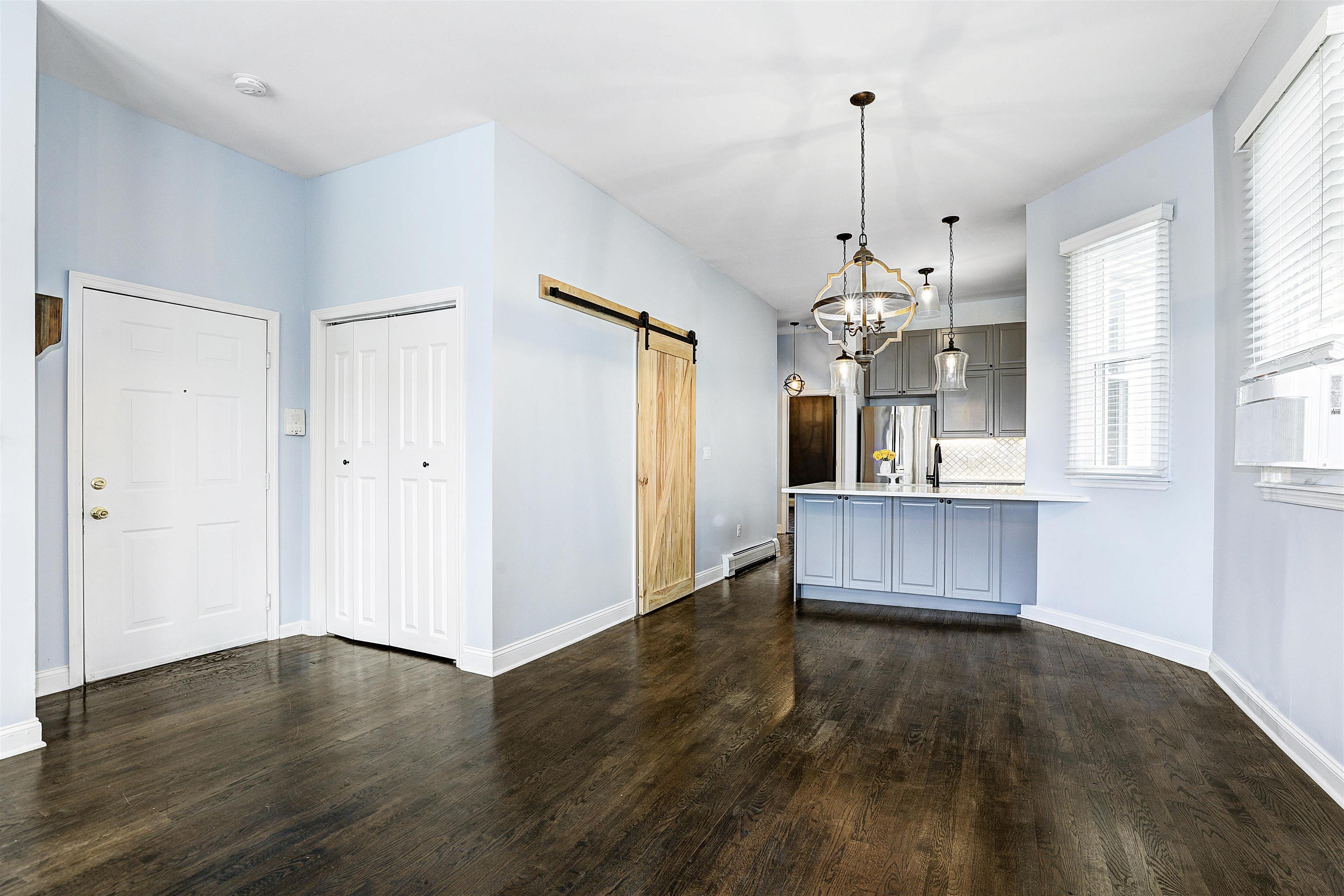 314 PALISADE AVE Unit: 2