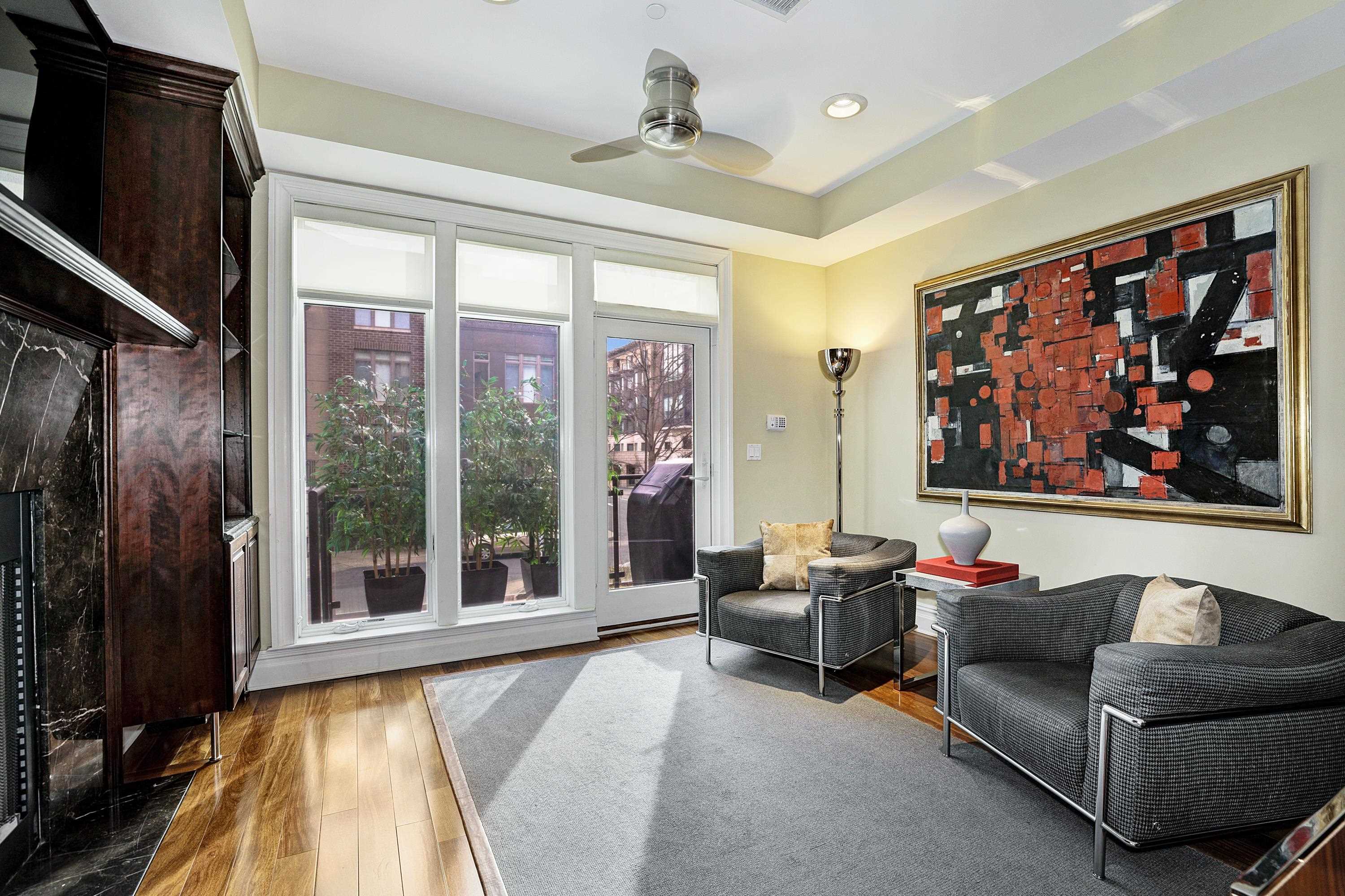 3 HENLEY PL