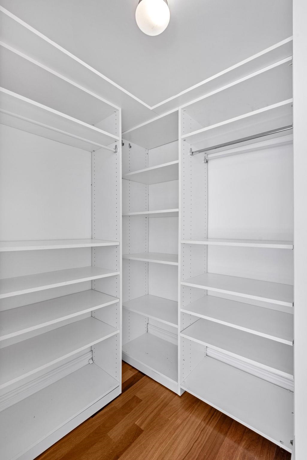 32 ETON ROW Unit: 32