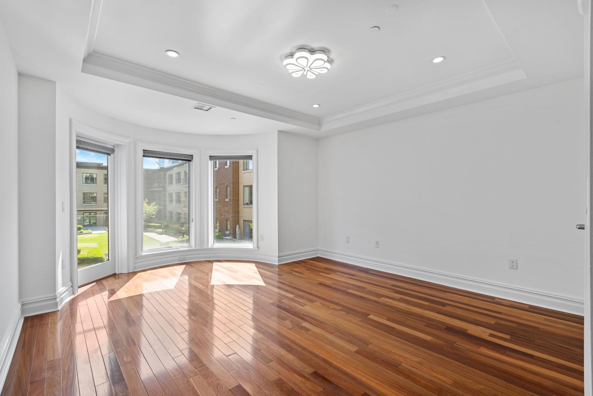 32 ETON ROW Unit: 32