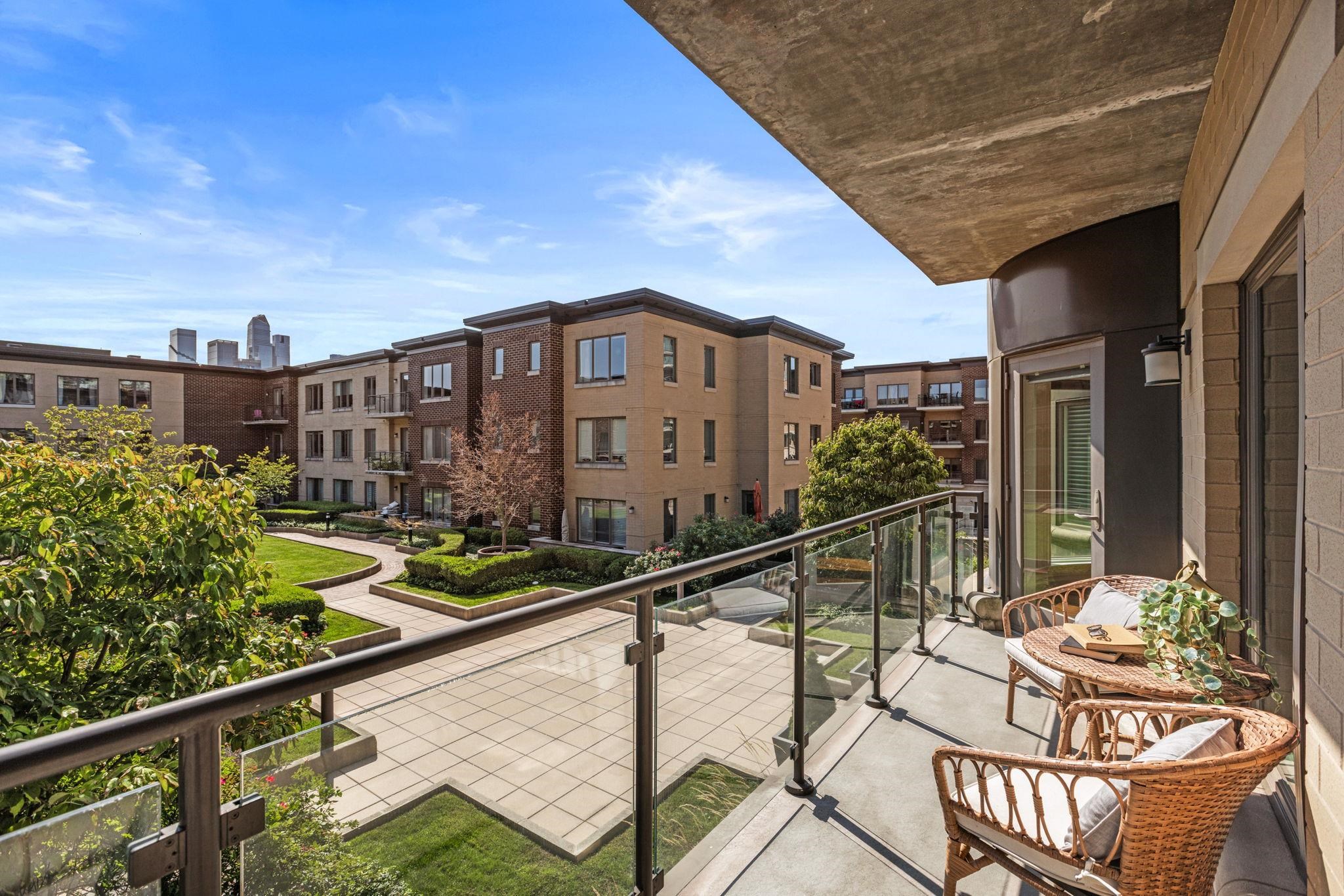 32 ETON ROW Unit: 32