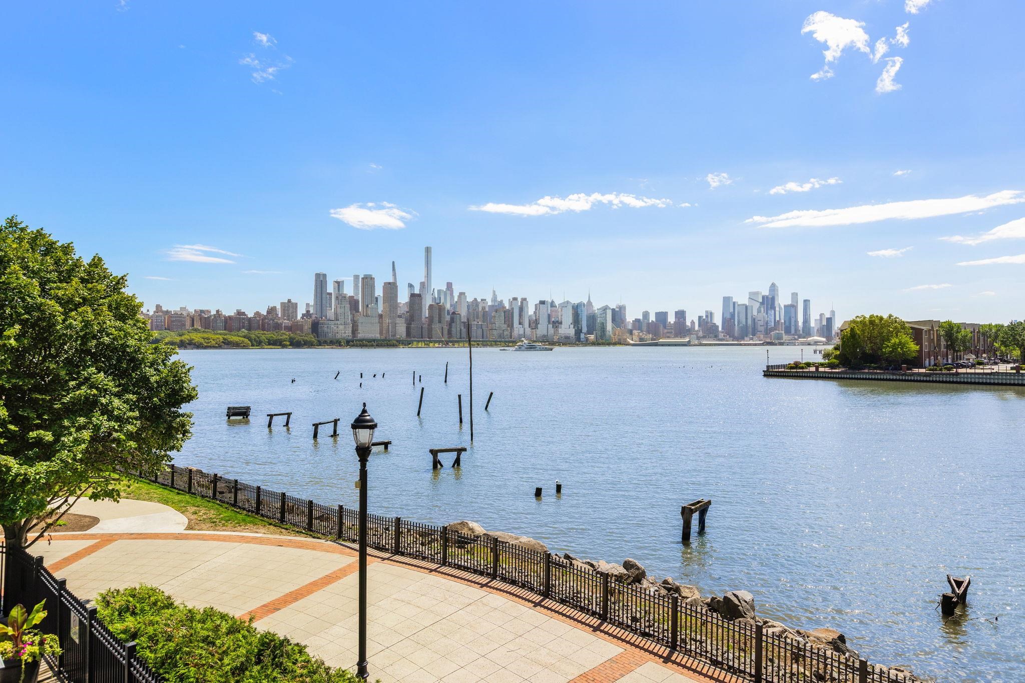 7400 RIVER RD Unit: 2008