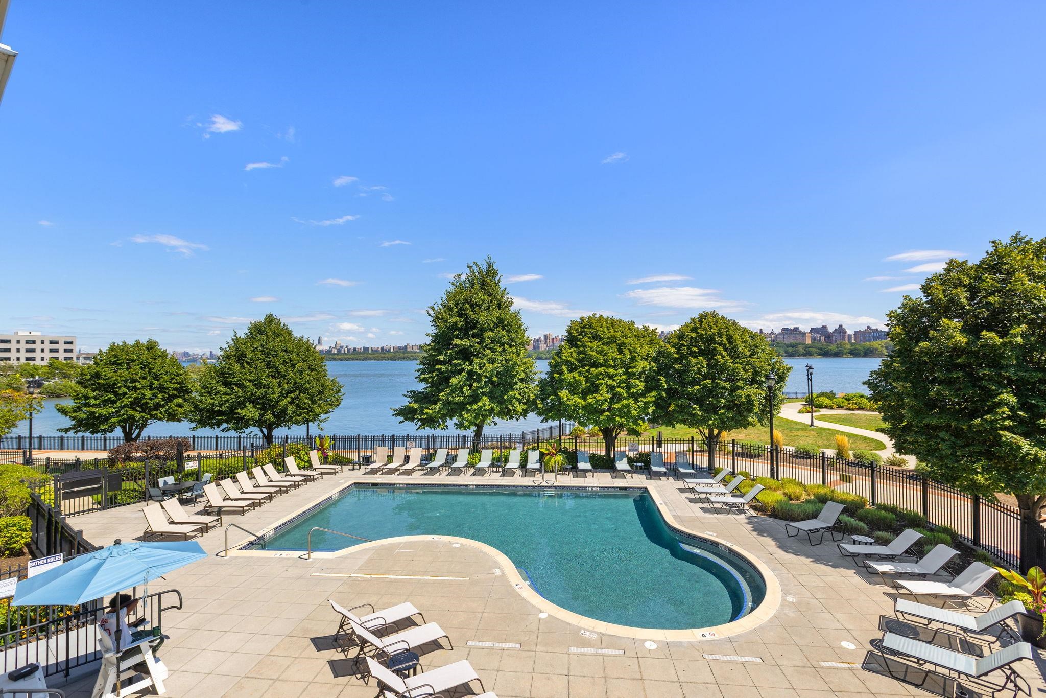 7400 RIVER RD Unit: 2008