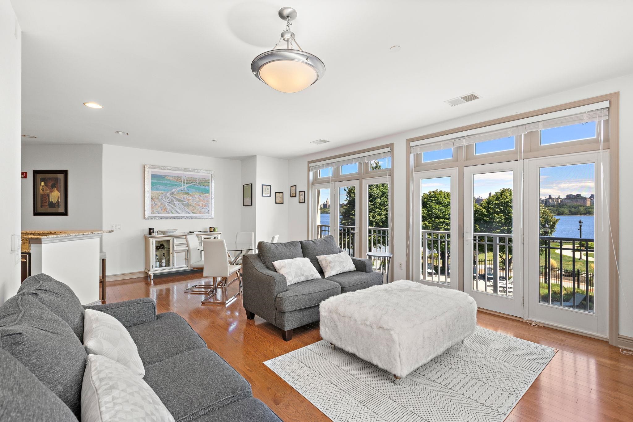 7400 RIVER RD Unit: 2008