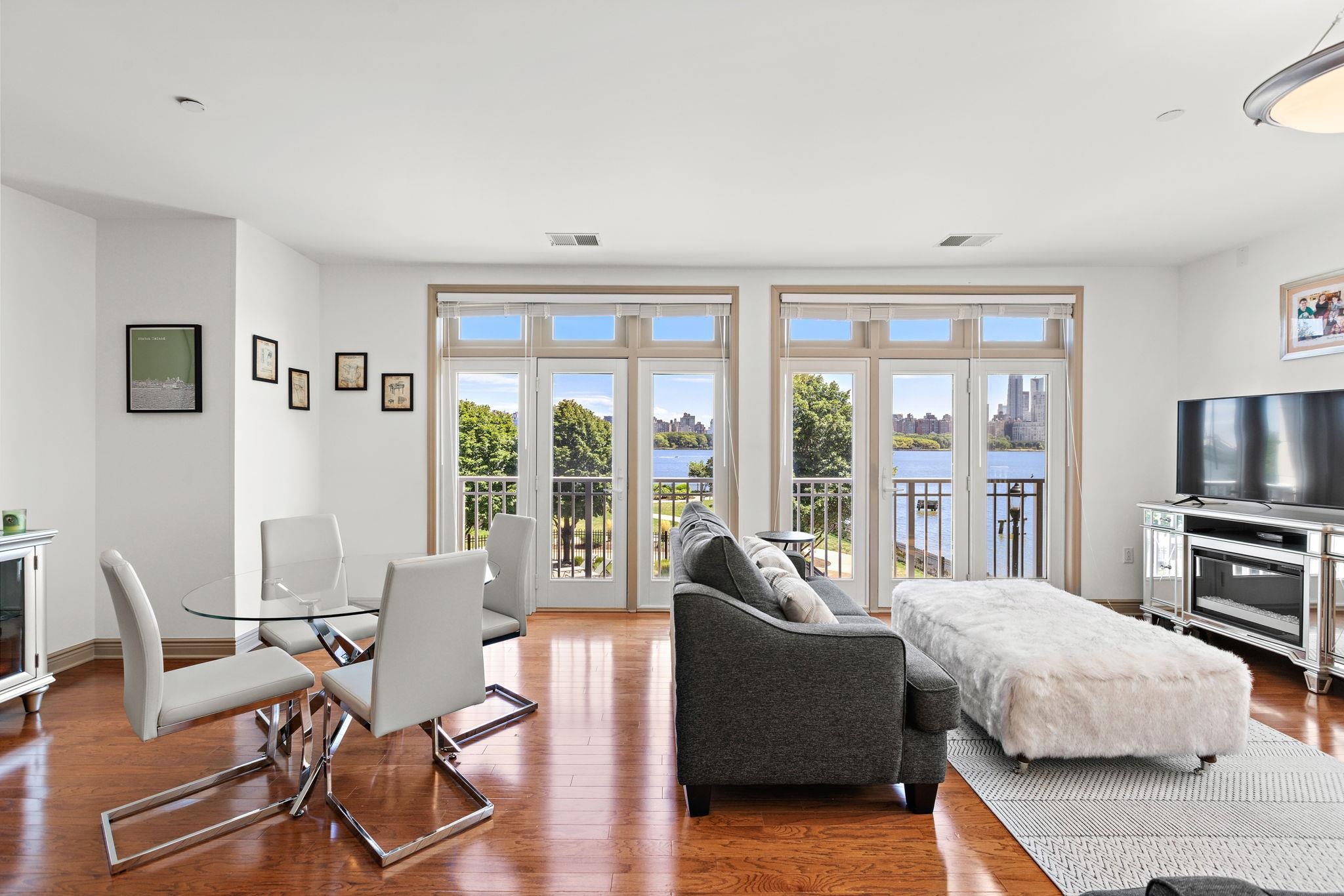 7400 RIVER RD Unit: 2008