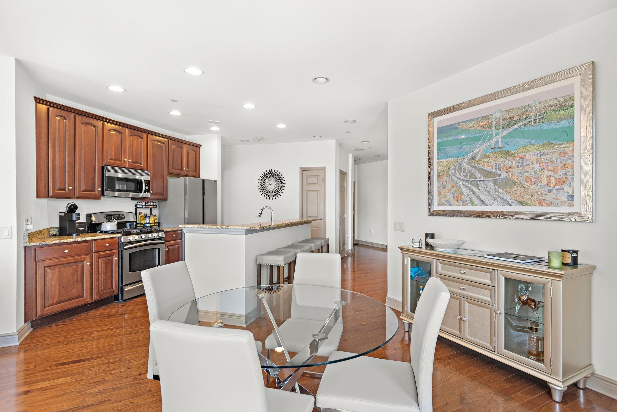 7400 RIVER RD Unit: 2008