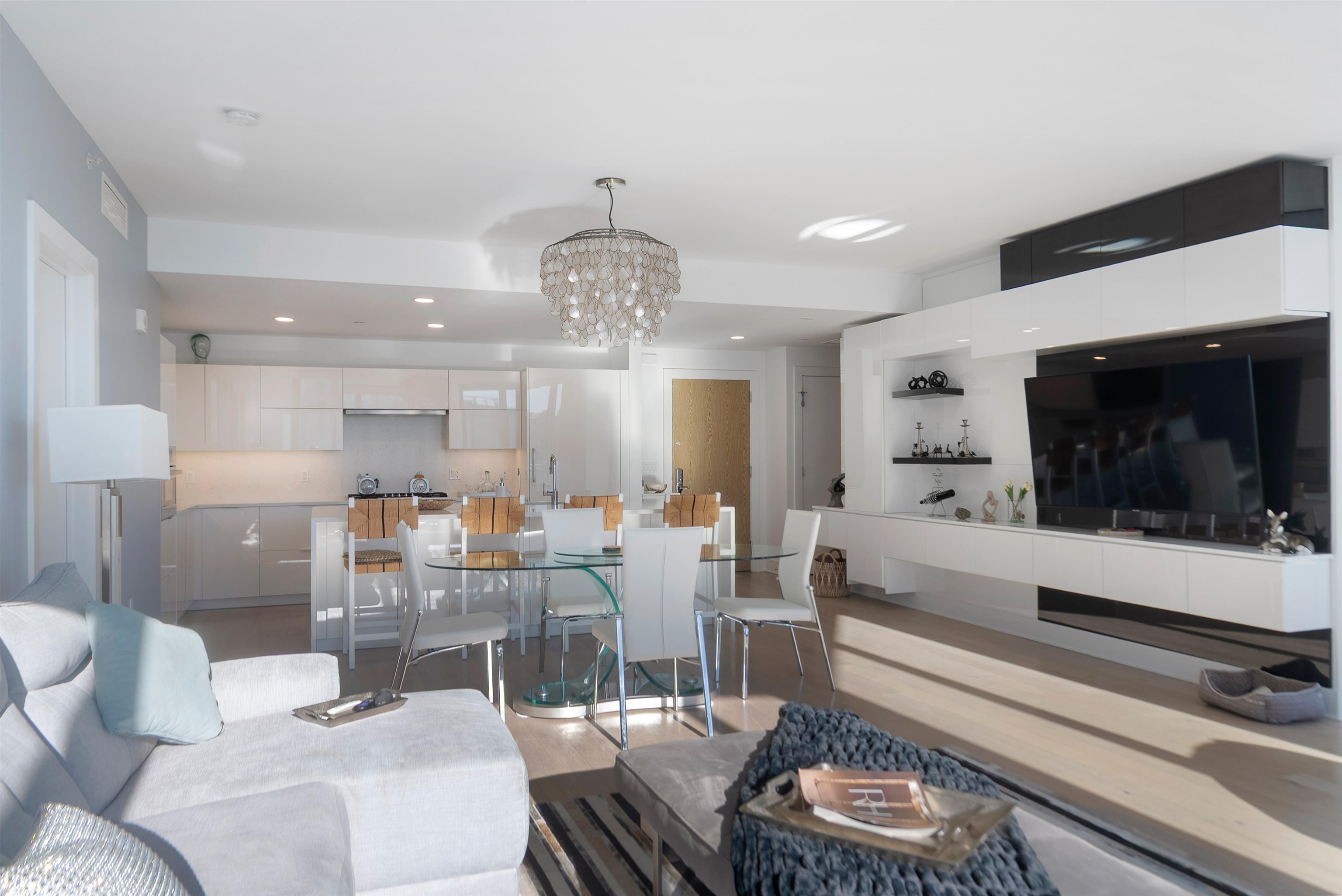 9 AVENUE AT PORT IMPERIAL Unit: #1110