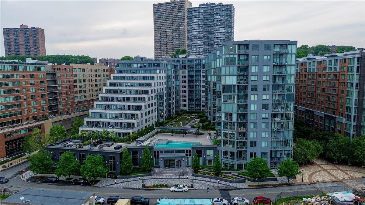 9 AVENUE AT PORT IMPERIAL Unit: #1110