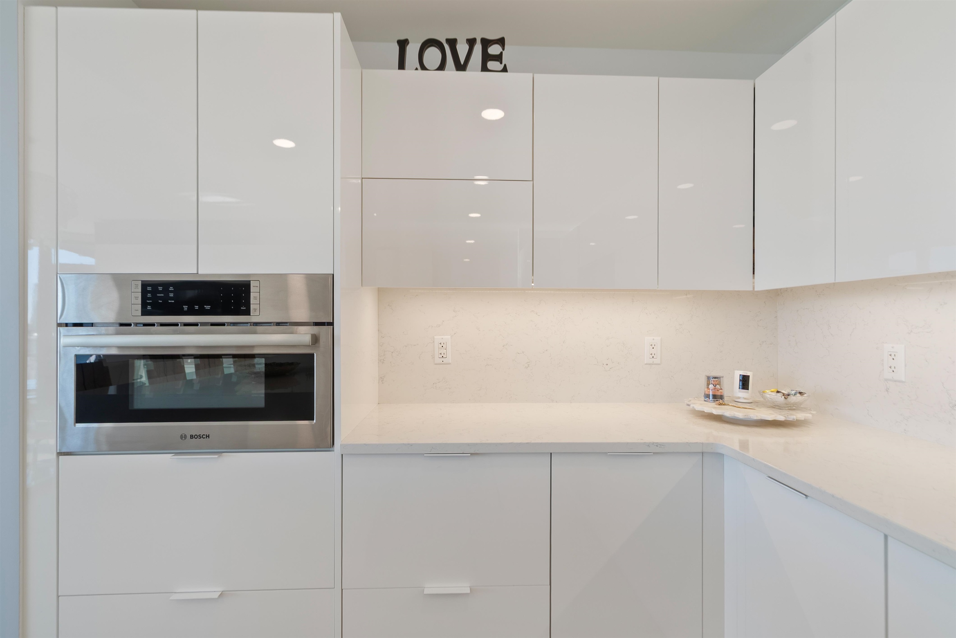 9 AVENUE AT PORT IMPERIAL Unit: #1110